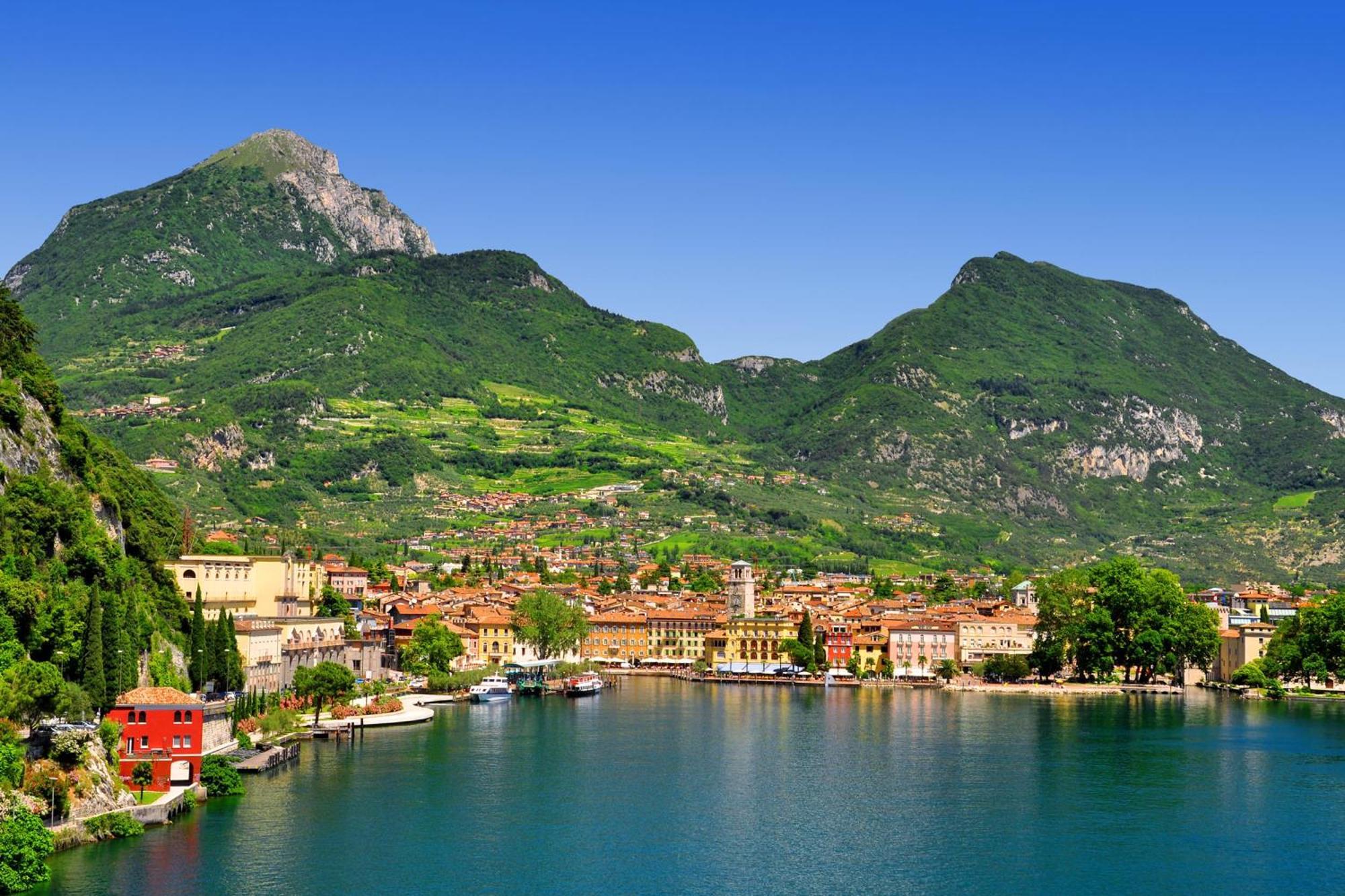 Lake View Historical Center Apartment - Happy Rentals Riva del Garda Dış mekan fotoğraf