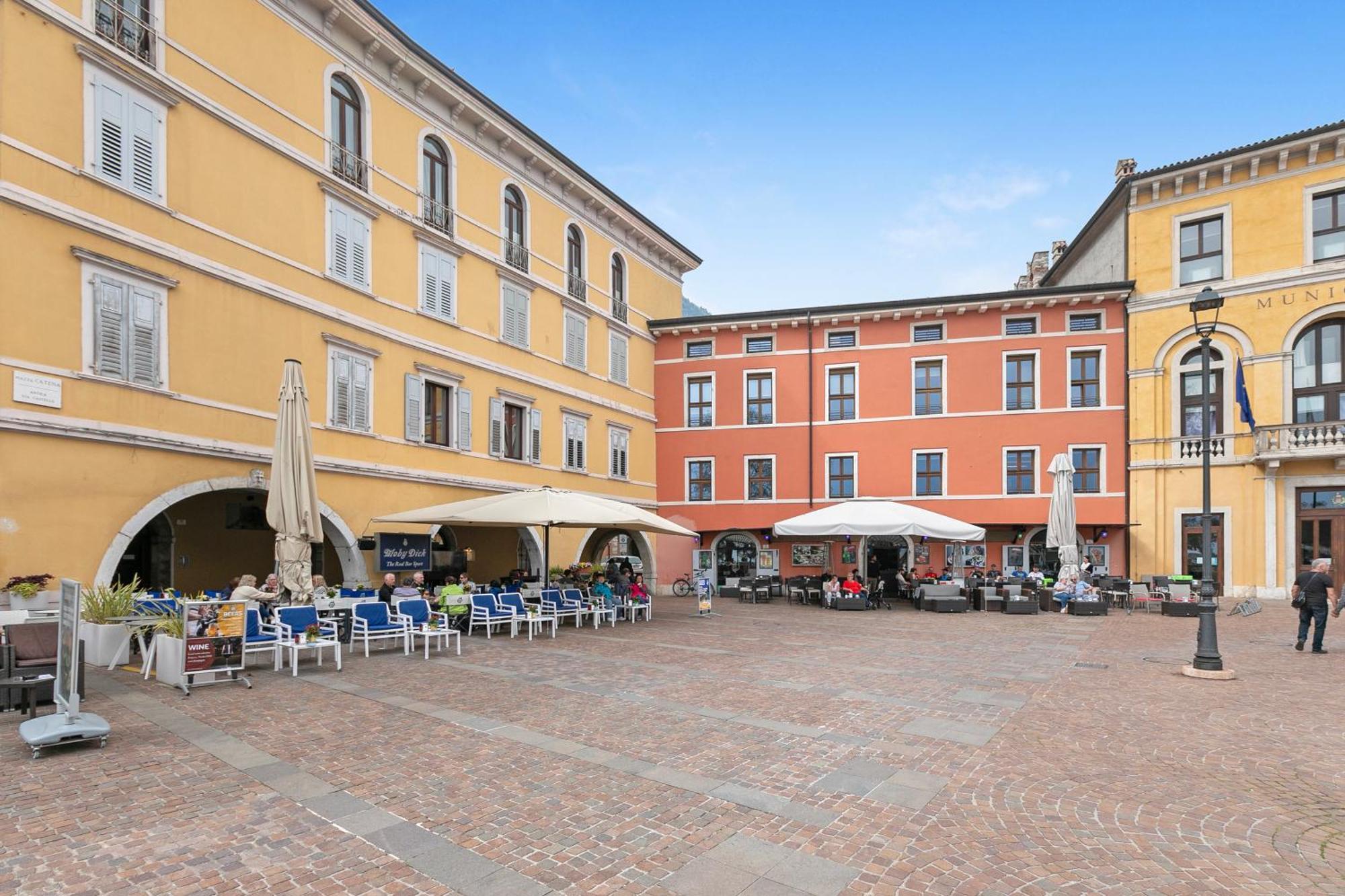 Lake View Historical Center Apartment - Happy Rentals Riva del Garda Dış mekan fotoğraf